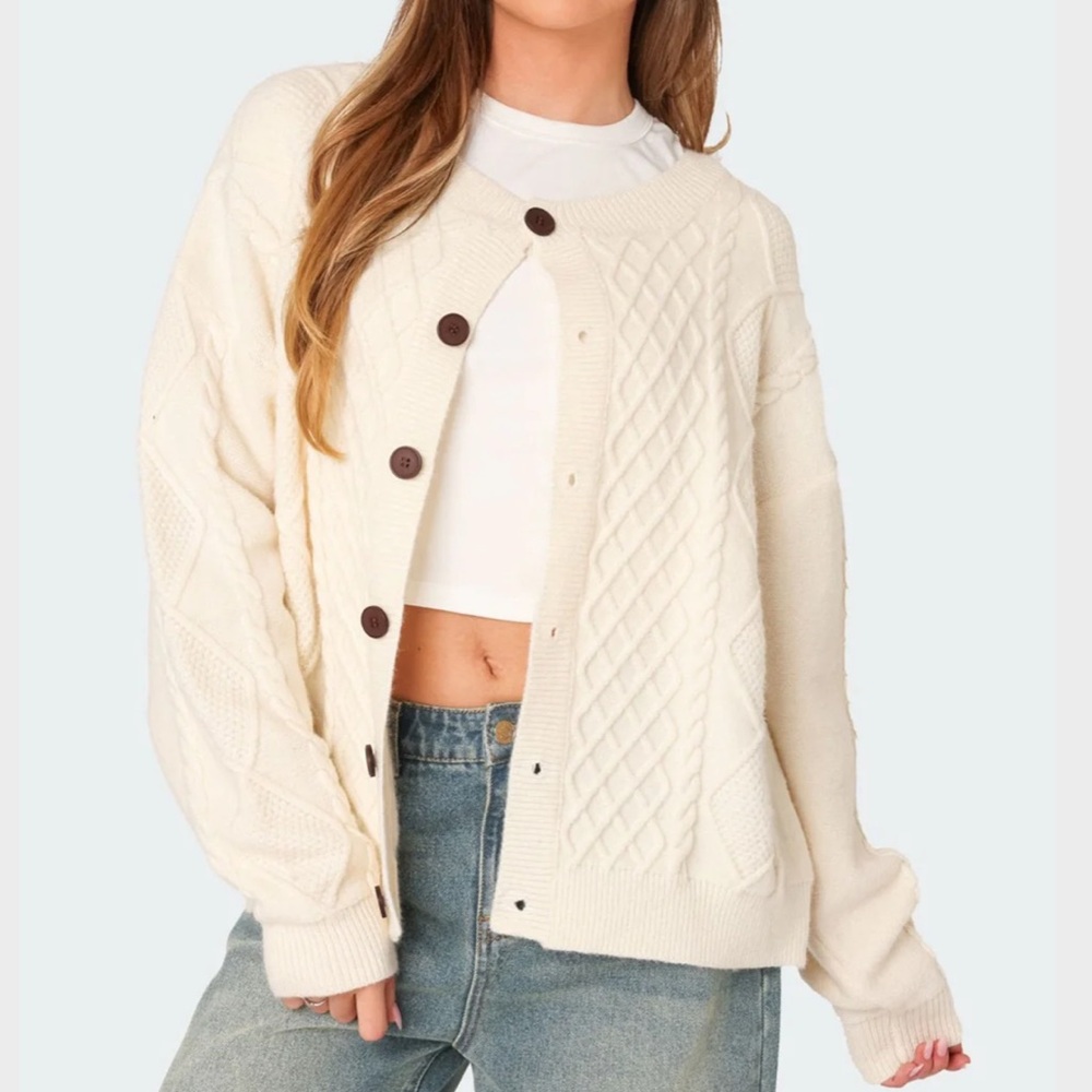 Edikted Rory Oversized Cable Knit Cardigan